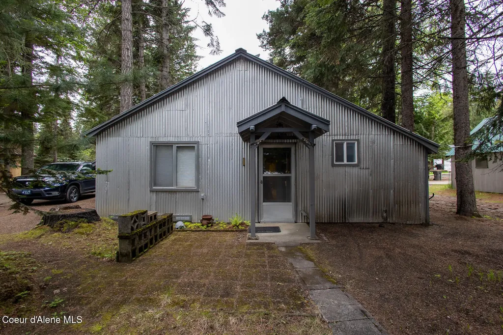 97 S Granite Bay Road Nordman ID 83848