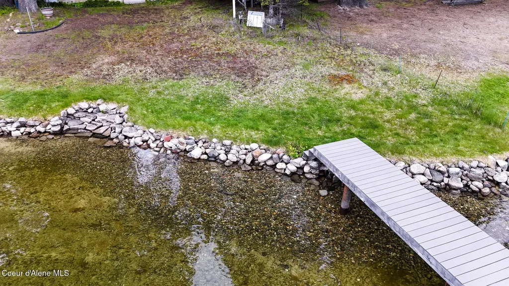 97 S Granite Bay Road Nordman ID 83848
