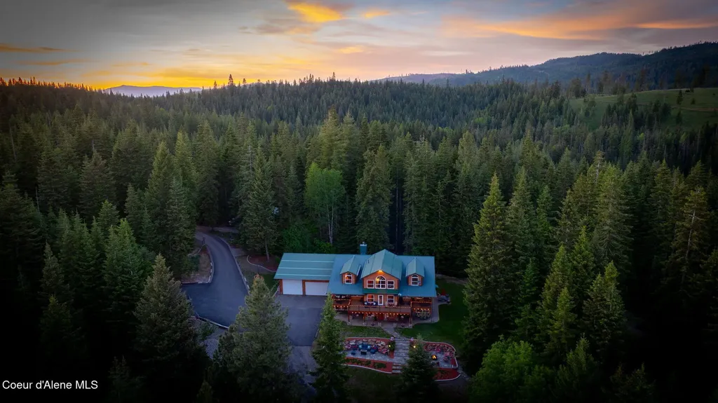 6918 E Garwood Road Hayden ID 83835