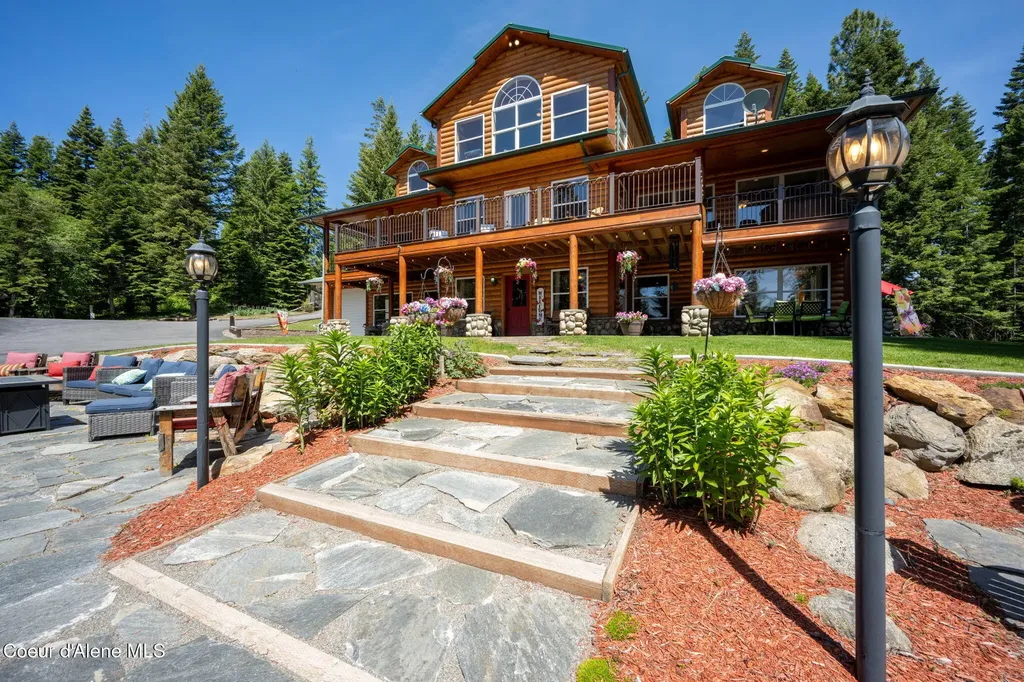 6918 E Garwood Road Hayden ID 83835