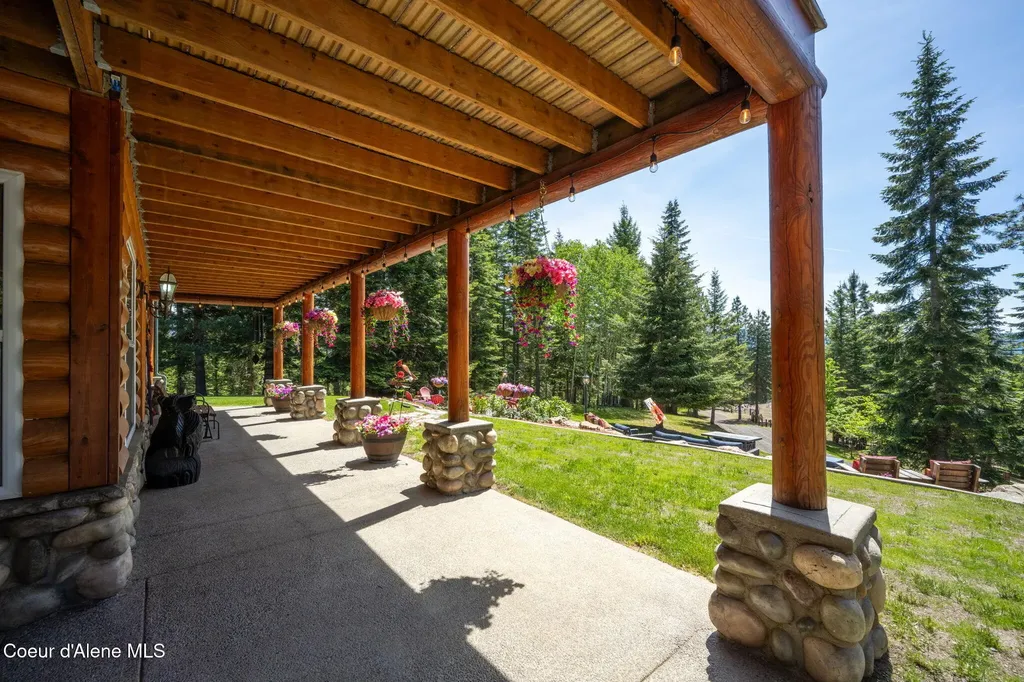6918 E Garwood Road Hayden ID 83835