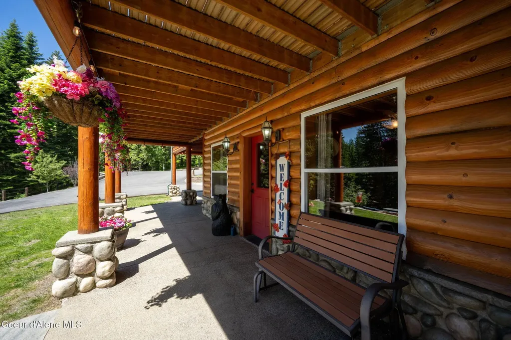 6918 E Garwood Road Hayden ID 83835