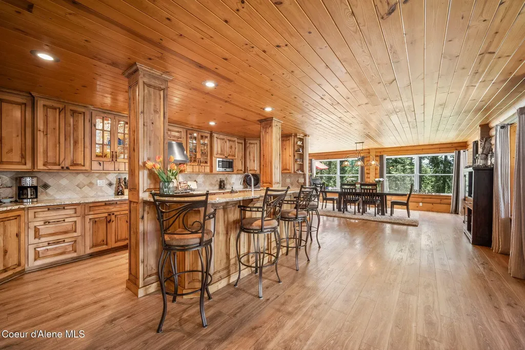 6918 E Garwood Road Hayden ID 83835