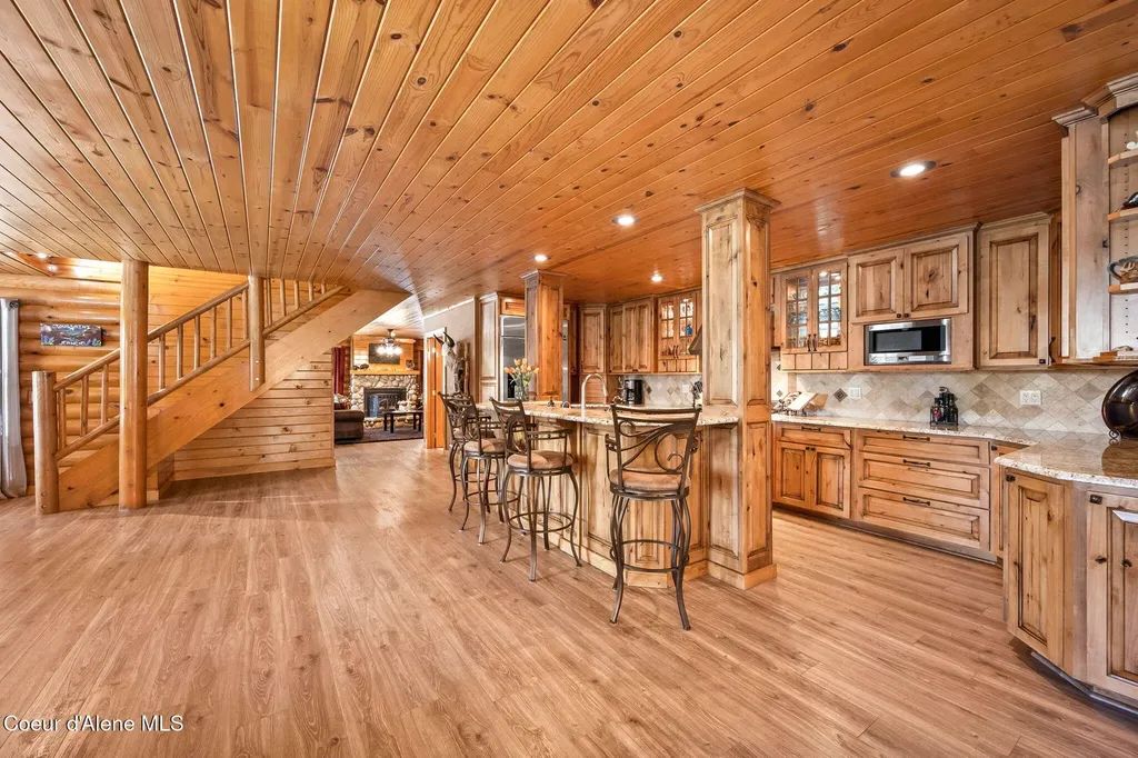 6918 E Garwood Road Hayden ID 83835