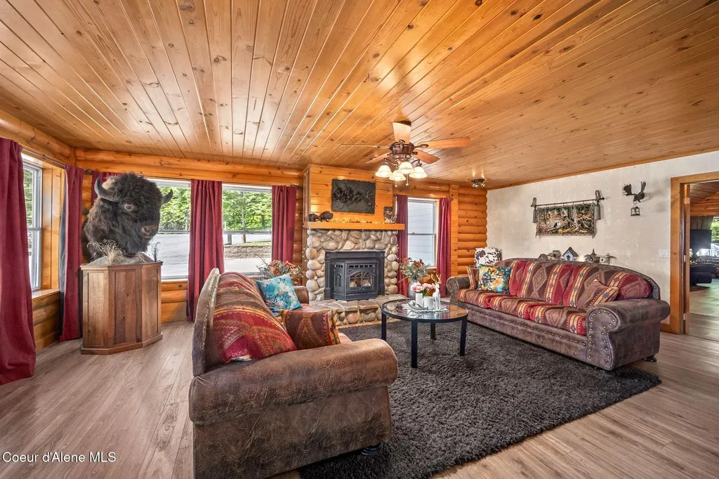 6918 E Garwood Road Hayden ID 83835