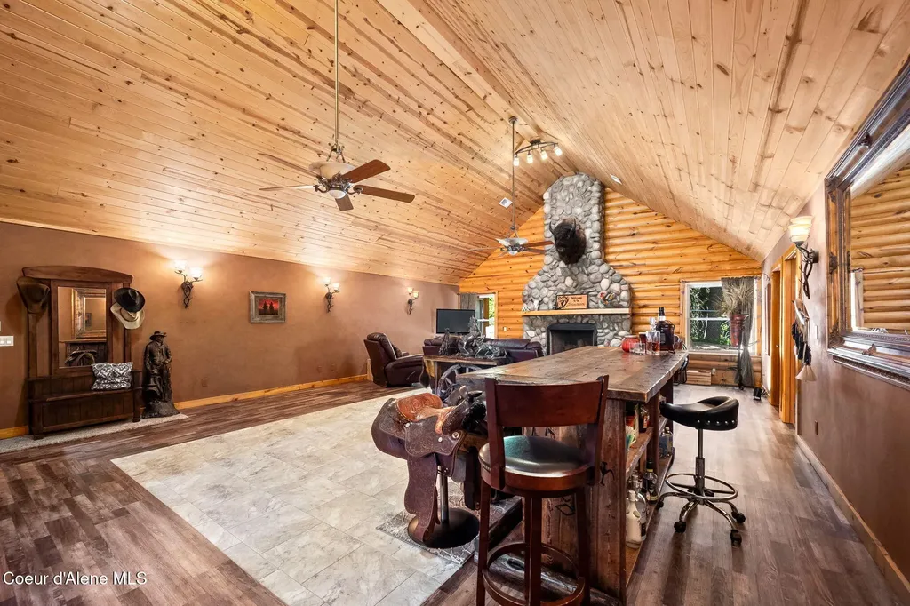 6918 E Garwood Road Hayden ID 83835