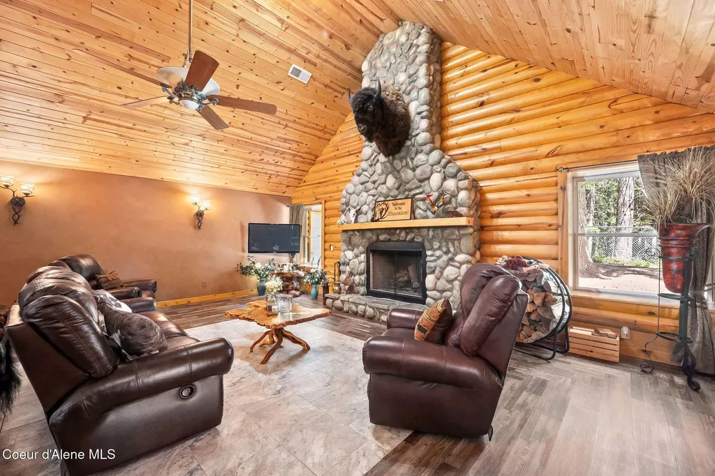 6918 E Garwood Road Hayden ID 83835