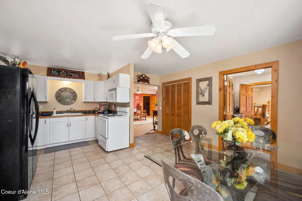6918 E Garwood Road Hayden ID 83835