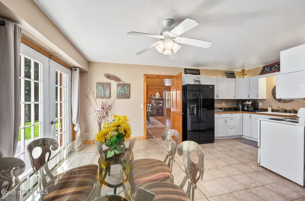 6918 E Garwood Road Hayden ID 83835