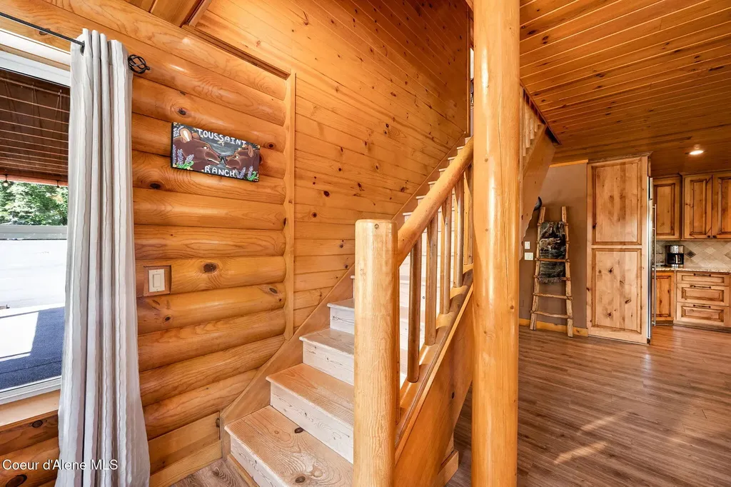 6918 E Garwood Road Hayden ID 83835