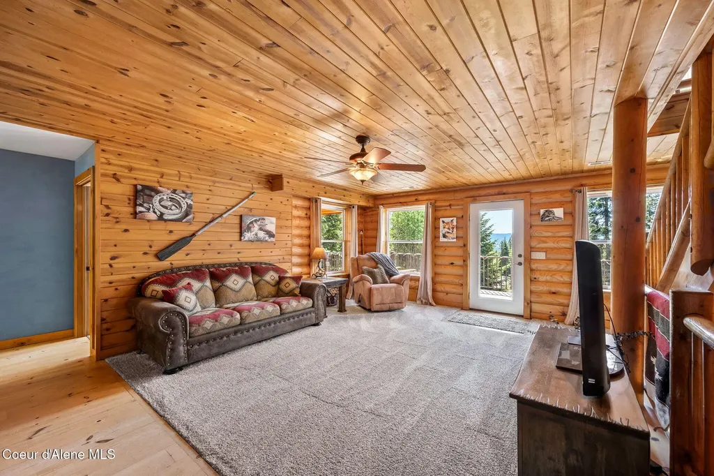 6918 E Garwood Road Hayden ID 83835