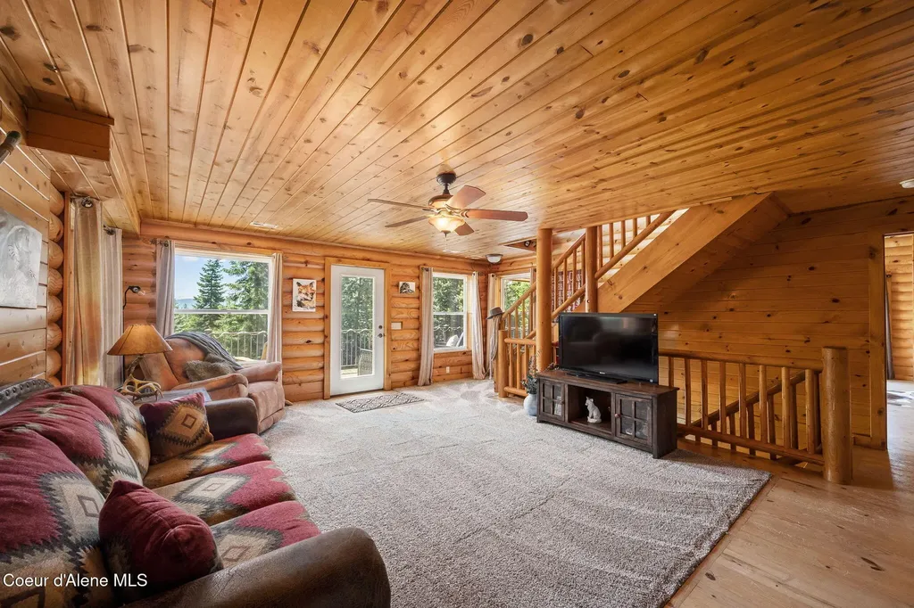6918 E Garwood Road Hayden ID 83835