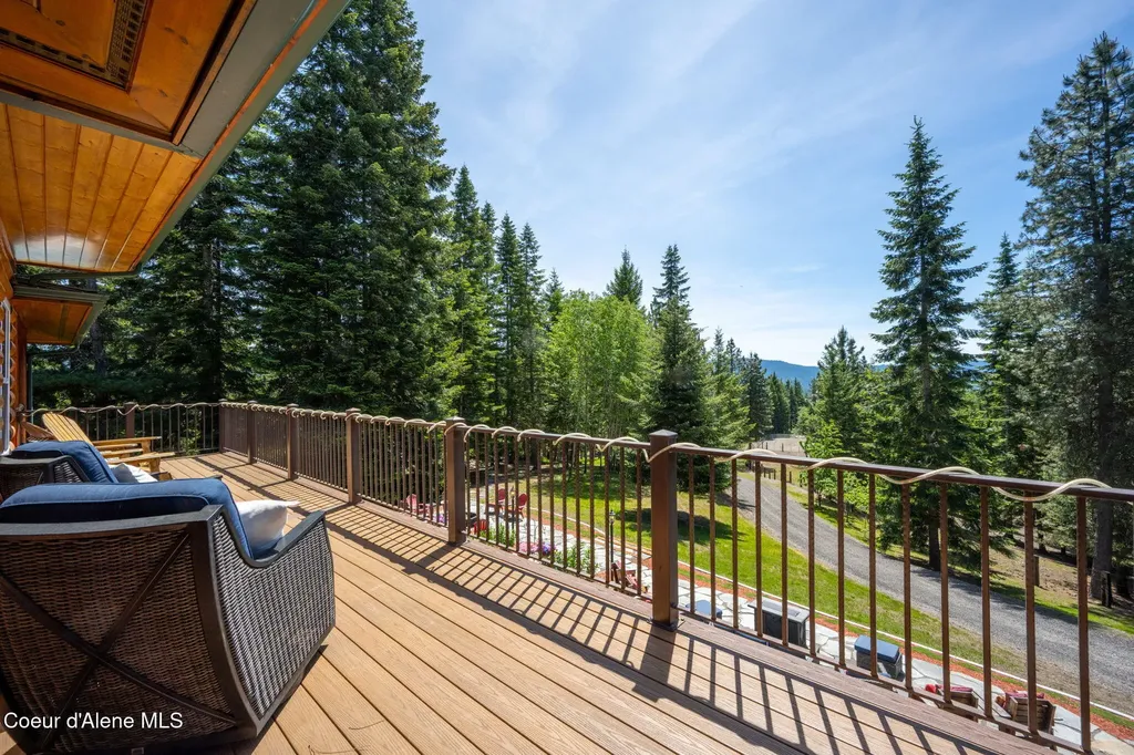 6918 E Garwood Road Hayden ID 83835