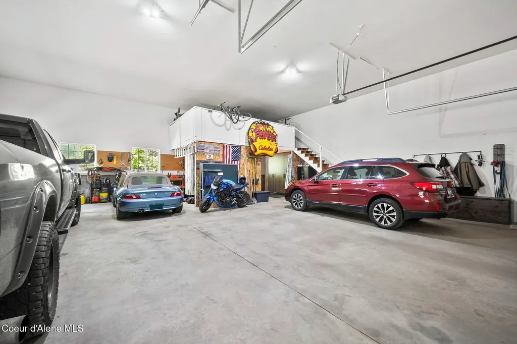 6918 E Garwood Road Hayden ID 83835
