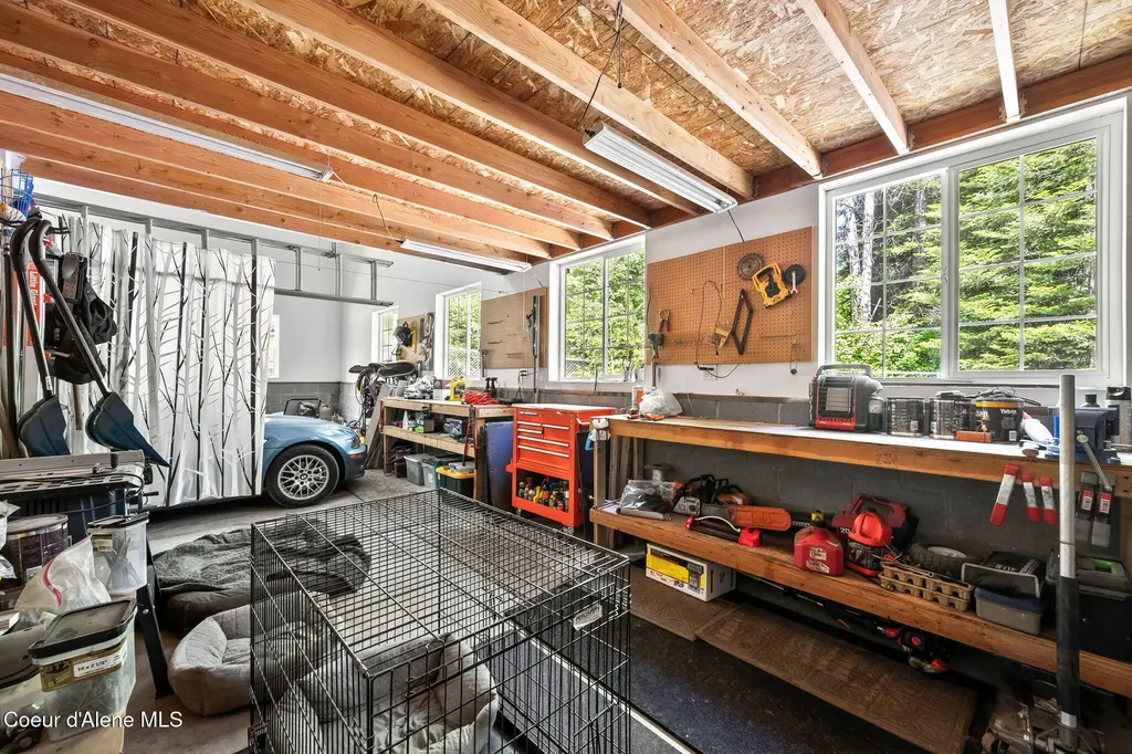 6918 E Garwood Road Hayden ID 83835