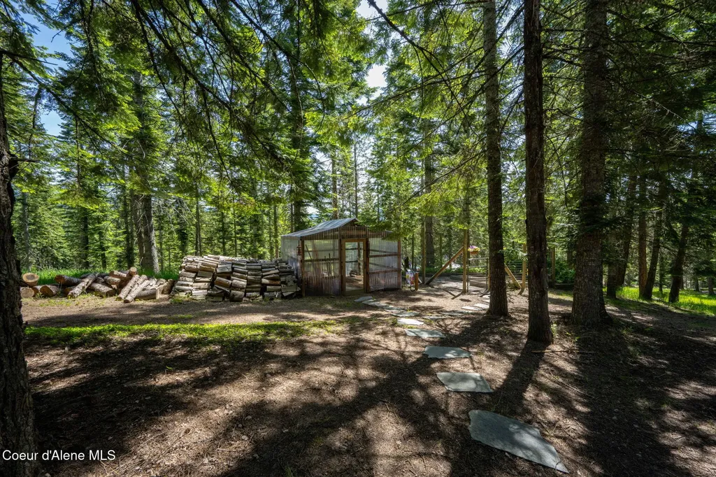 6918 E Garwood Road Hayden ID 83835