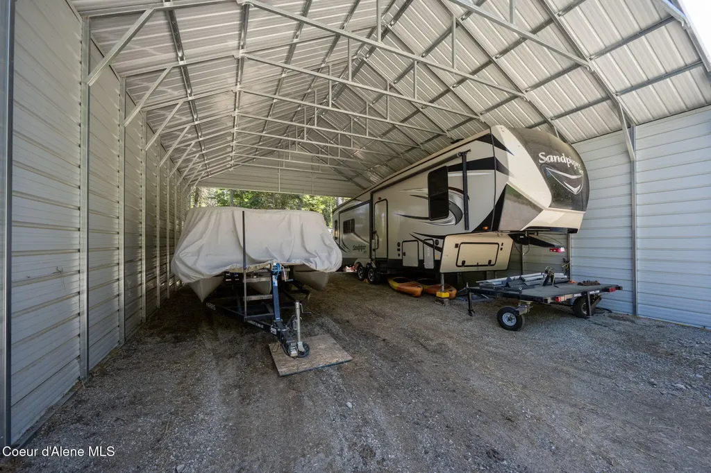 6918 E Garwood Road Hayden ID 83835