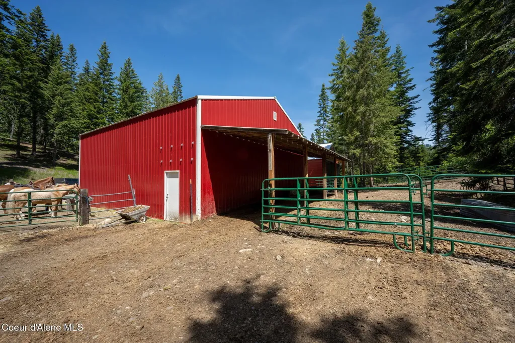 6918 E Garwood Road Hayden ID 83835