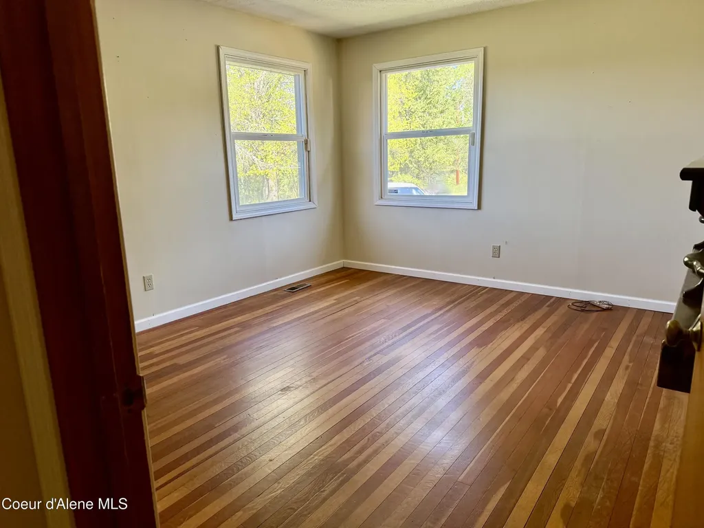 3216 Dufort Road Sagle ID 83860