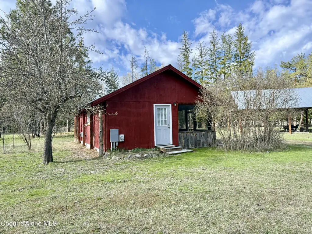3216 Dufort Road Sagle ID 83860