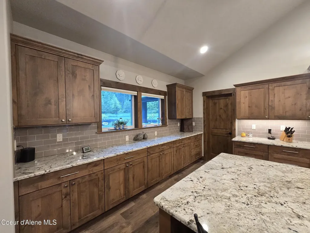 12552 N Walden Loop Rathdrum ID 83858