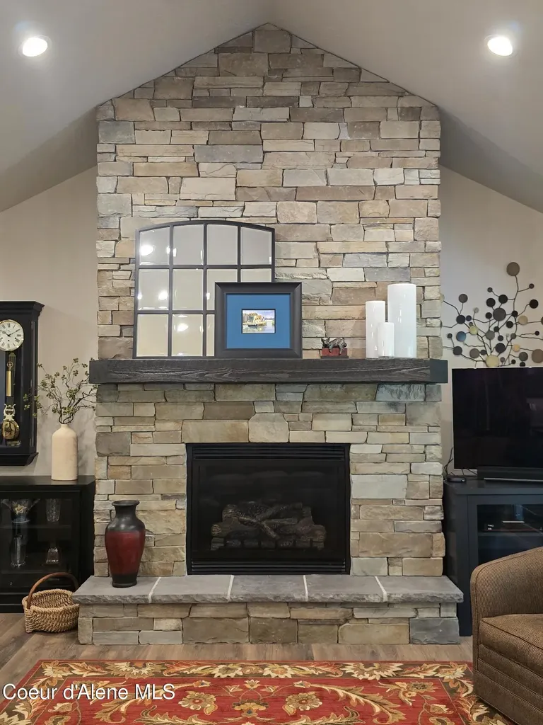 12552 N Walden Loop Rathdrum ID 83858