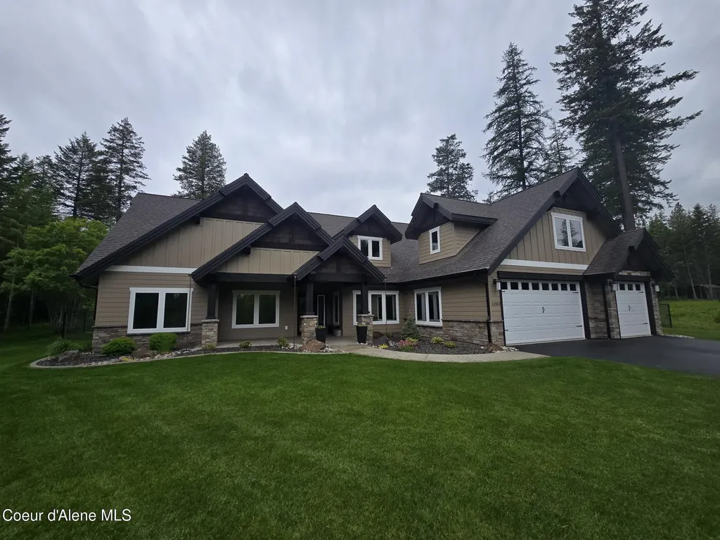 12552 N Walden Loop Rathdrum ID 83858