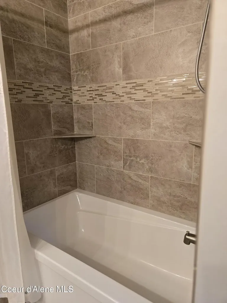 12552 N Walden Loop Rathdrum ID 83858