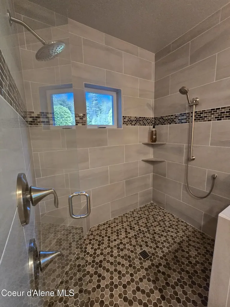 12552 N Walden Loop Rathdrum ID 83858