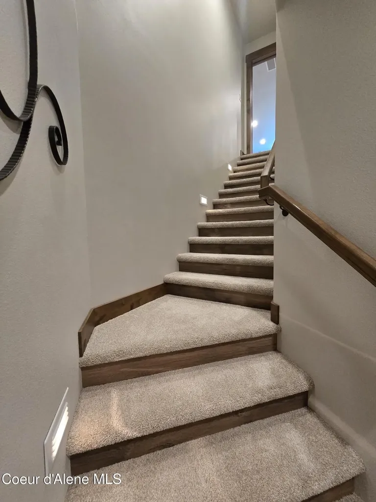 12552 N Walden Loop Rathdrum ID 83858