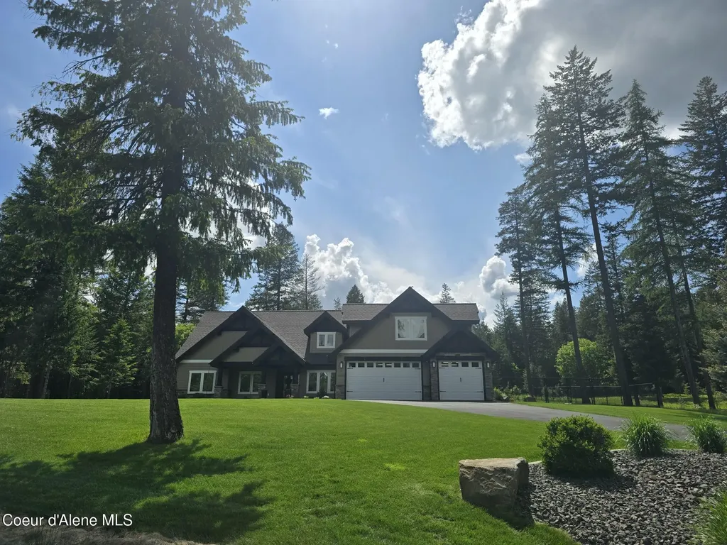 12552 N Walden Loop Rathdrum ID 83858