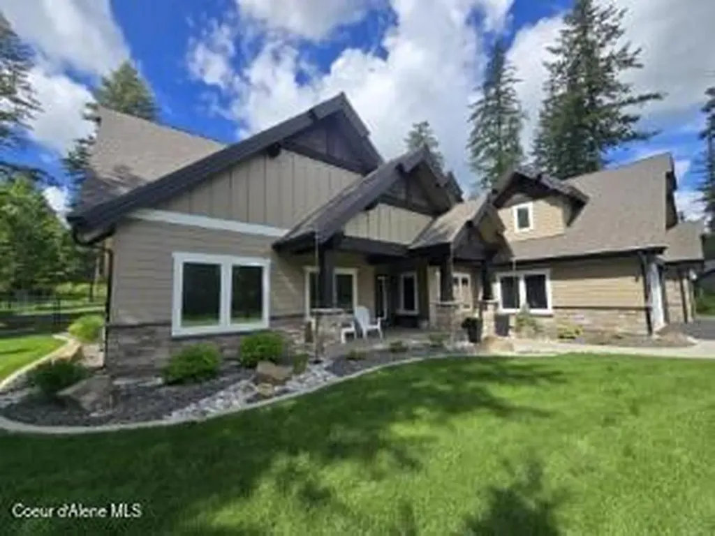 12552 N Walden Loop Rathdrum ID 83858