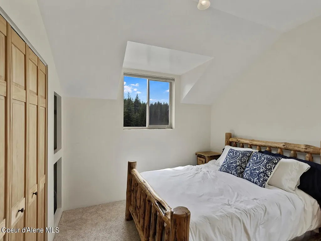 1155 Gold Creek Ridge Road Sandpoint ID 83864