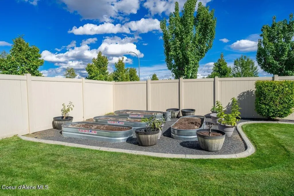 4631 E Alopex Lane Post Falls ID 83854
