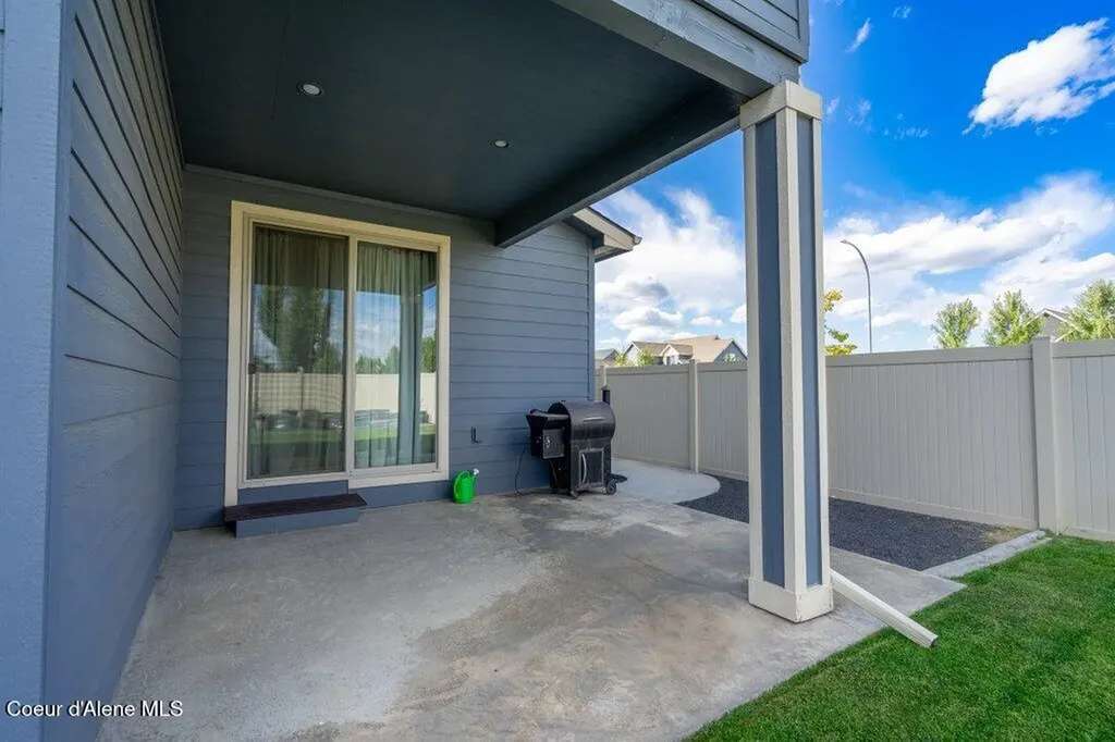 4631 E Alopex Lane Post Falls ID 83854