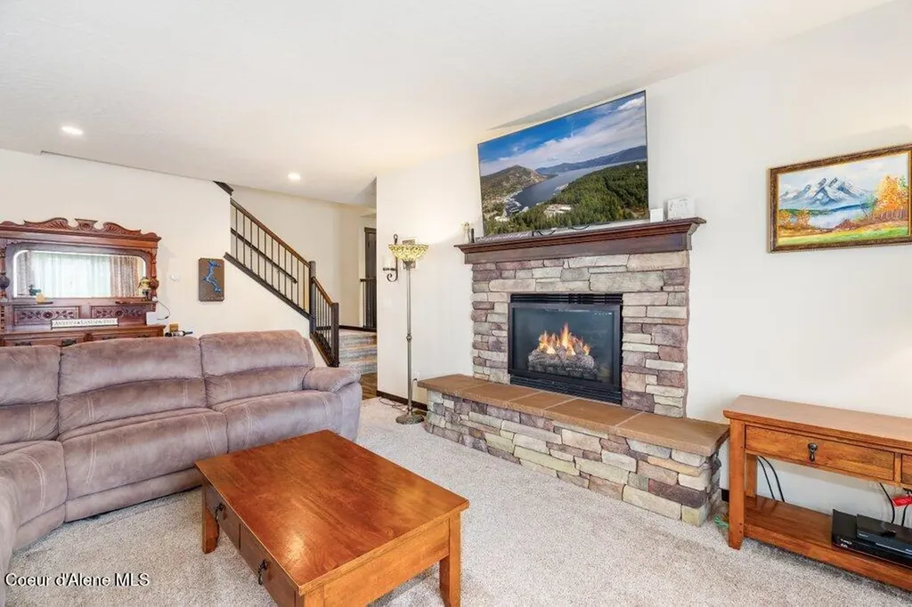 4631 E Alopex Lane Post Falls ID 83854
