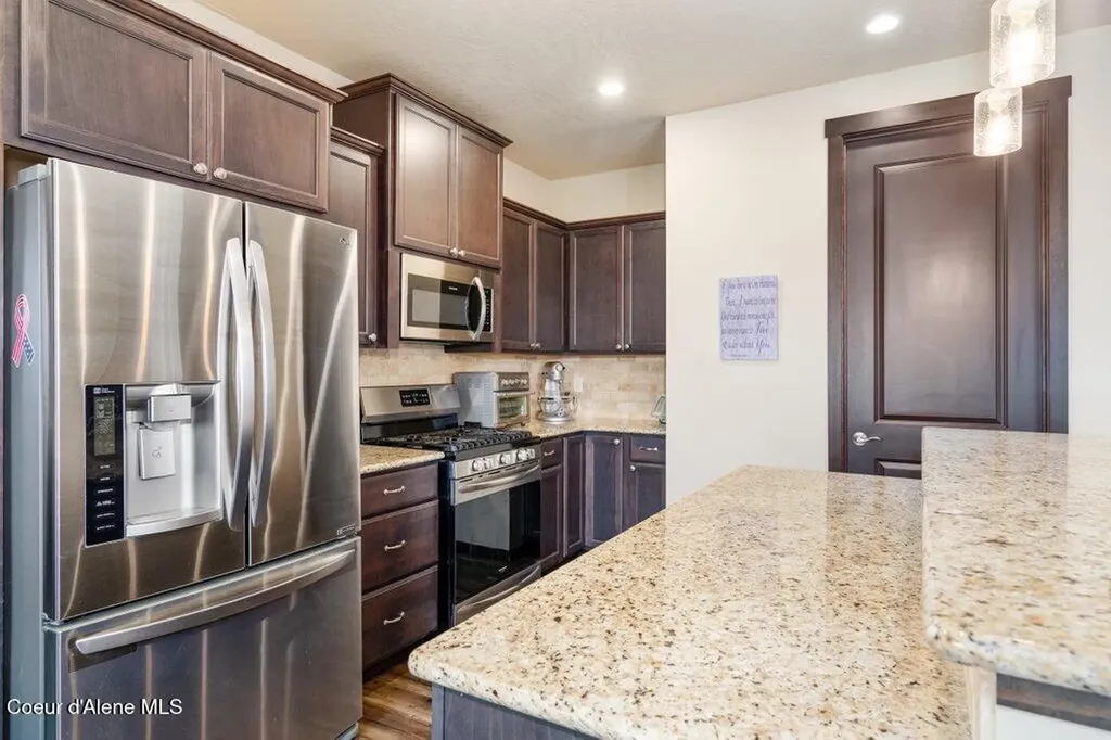 4631 E Alopex Lane Post Falls ID 83854
