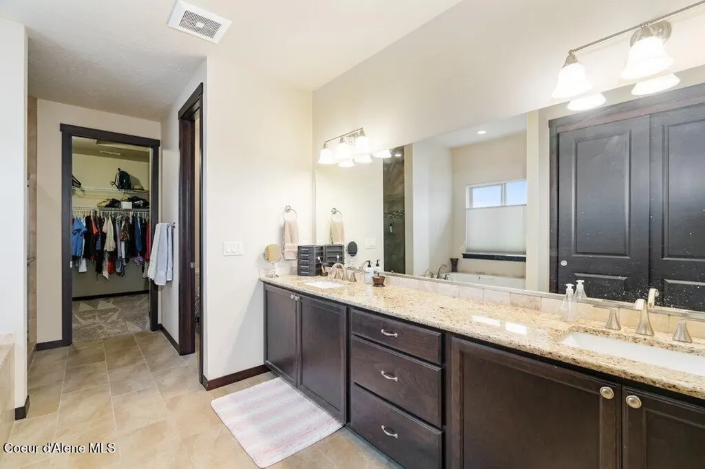 4631 E Alopex Lane Post Falls ID 83854