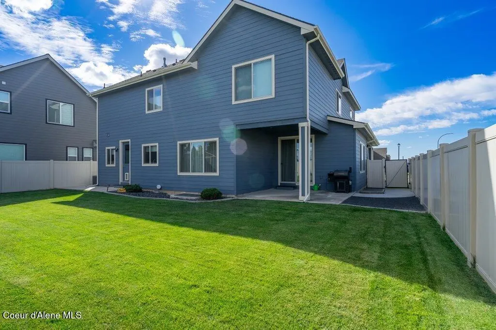 4631 E Alopex Lane Post Falls ID 83854