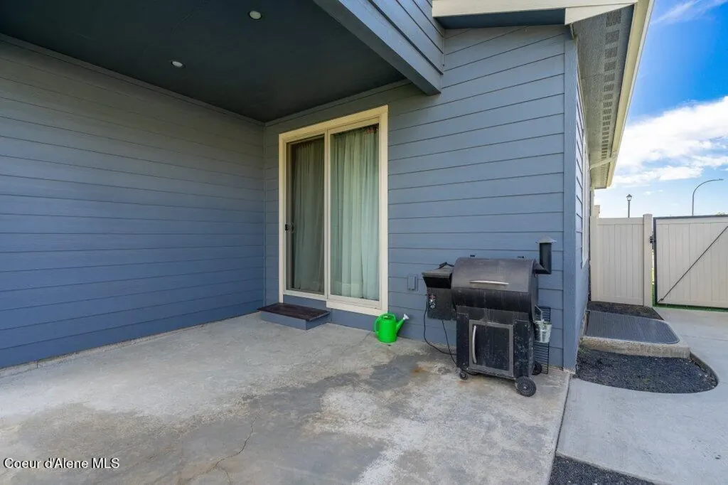 4631 E Alopex Lane Post Falls ID 83854