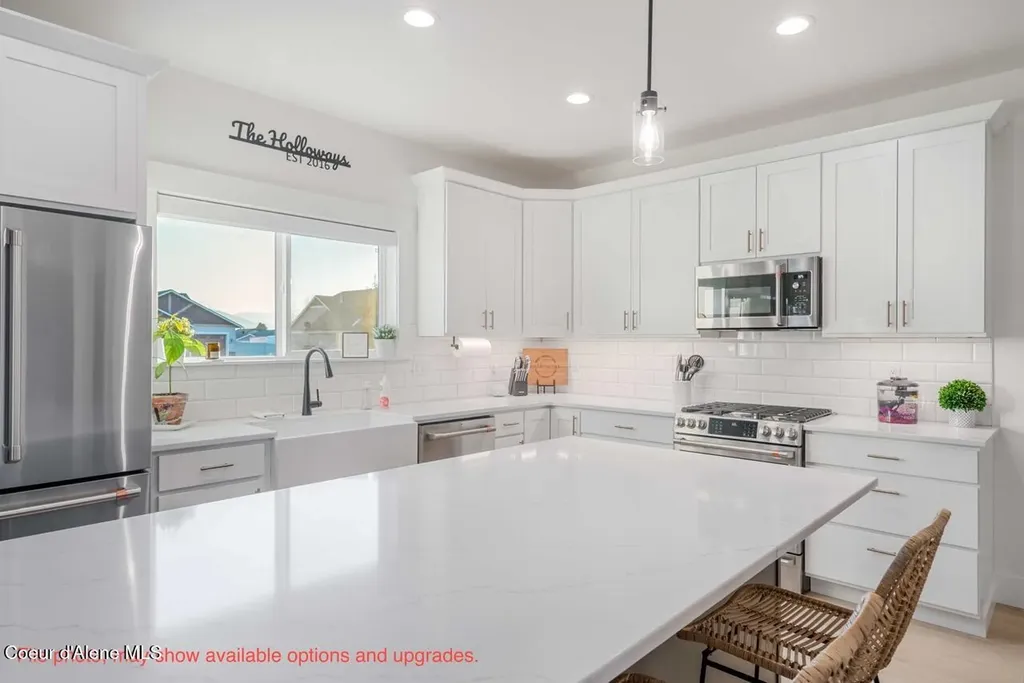 1096 E Sleeping Deer Avenue Hayden ID 83835
