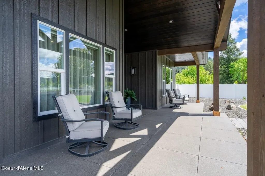 1831 E Dalton Avenue Dalton Gardens ID 83815