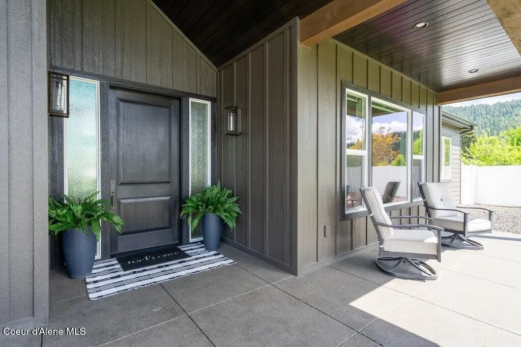 1831 E Dalton Avenue Dalton Gardens ID 83815