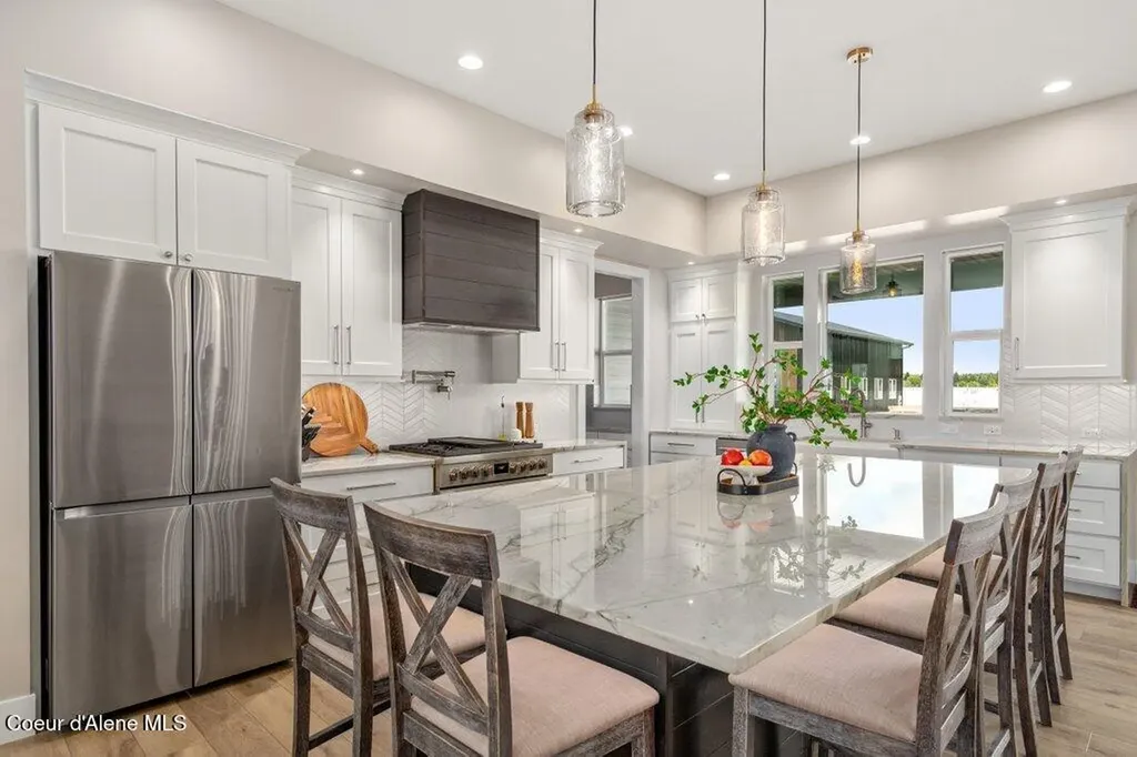 1831 E Dalton Avenue Dalton Gardens ID 83815