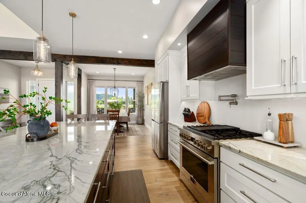 1831 E Dalton Avenue Dalton Gardens ID 83815