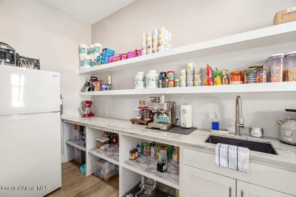 1831 E Dalton Avenue Dalton Gardens ID 83815