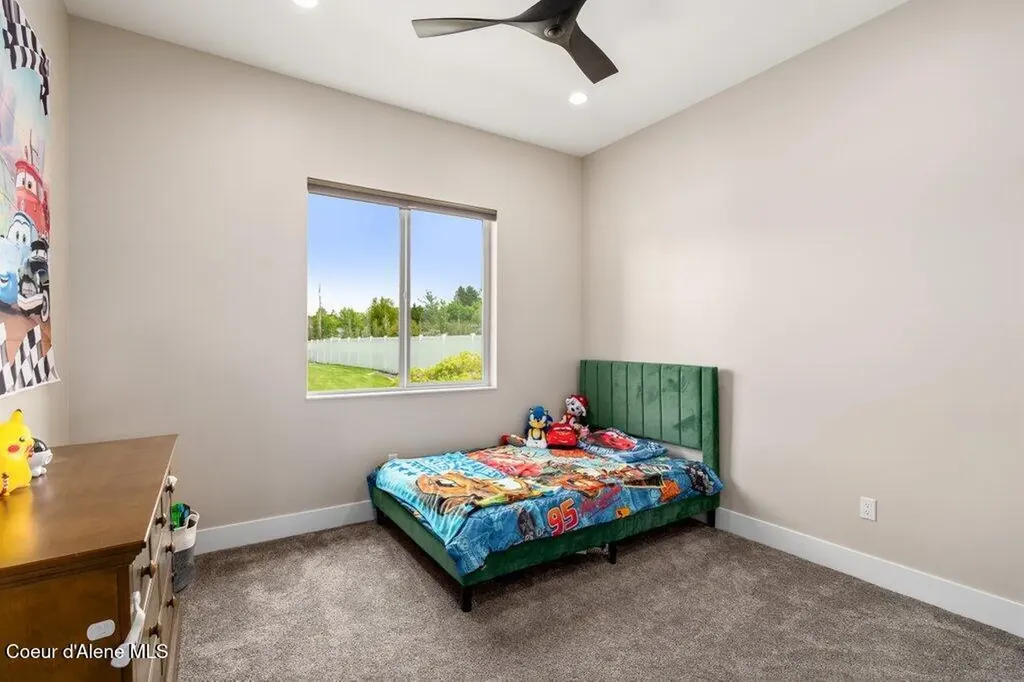 1831 E Dalton Avenue Dalton Gardens ID 83815