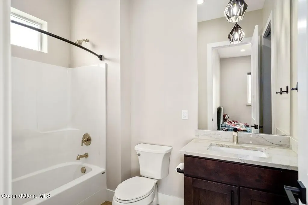 1831 E Dalton Avenue Dalton Gardens ID 83815