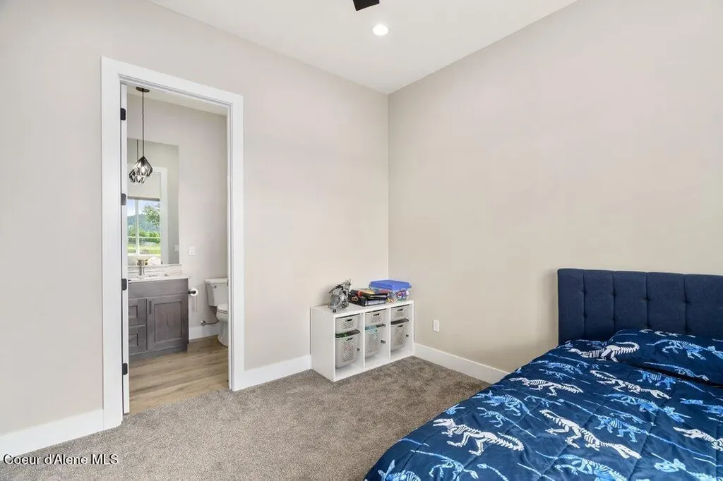 1831 E Dalton Avenue Dalton Gardens ID 83815