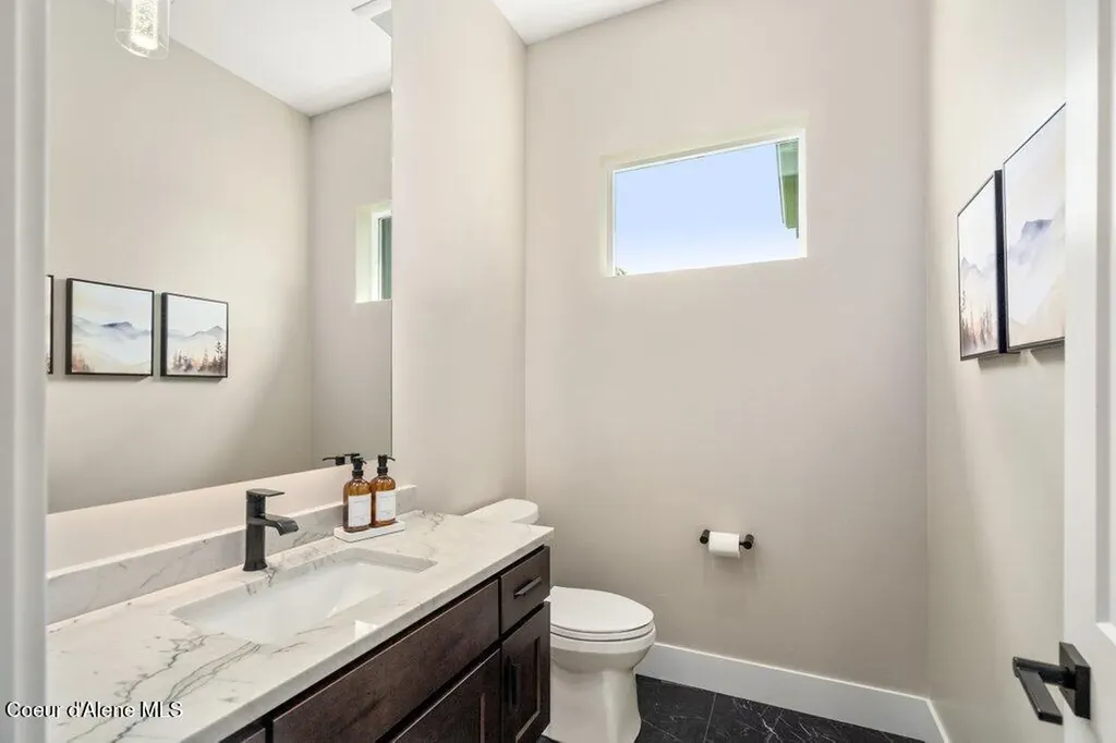 1831 E Dalton Avenue Dalton Gardens ID 83815